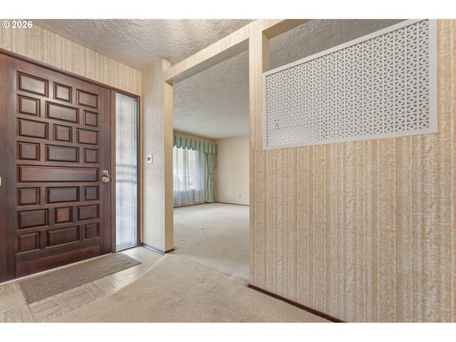 6000 OKLAHOMA Dr, Vancouver, WA 98661