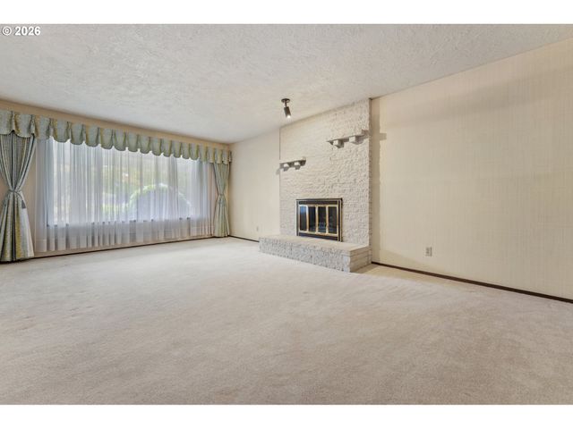 6000 OKLAHOMA Dr, Vancouver, WA 98661