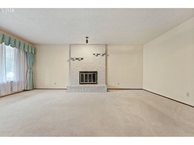 6000 OKLAHOMA Dr, Vancouver, WA 98661