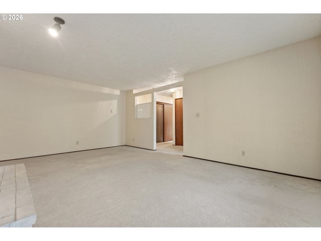 6000 OKLAHOMA Dr, Vancouver, WA 98661