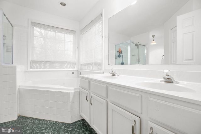 60 DAWSON DR, Fredericksburg, VA 22405