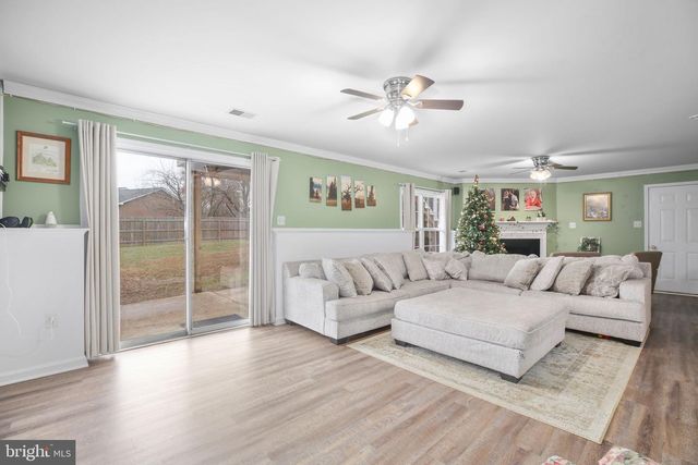 60 DAWSON DR, Fredericksburg, VA 22405