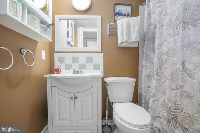 60 DAWSON DR, Fredericksburg, VA 22405