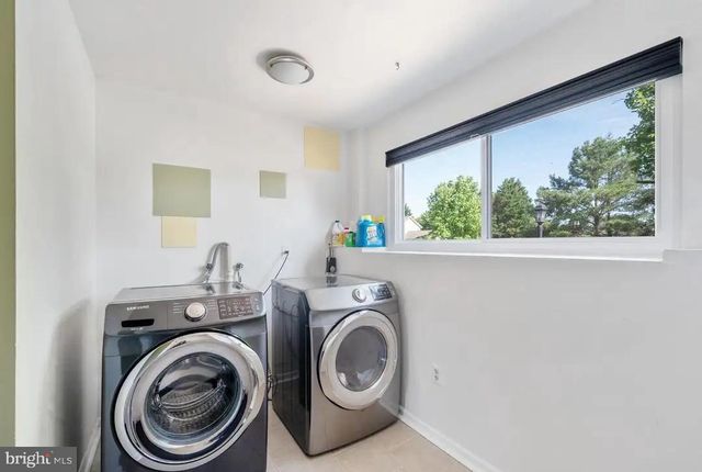 60 DAWSON DR, Fredericksburg, VA 22405