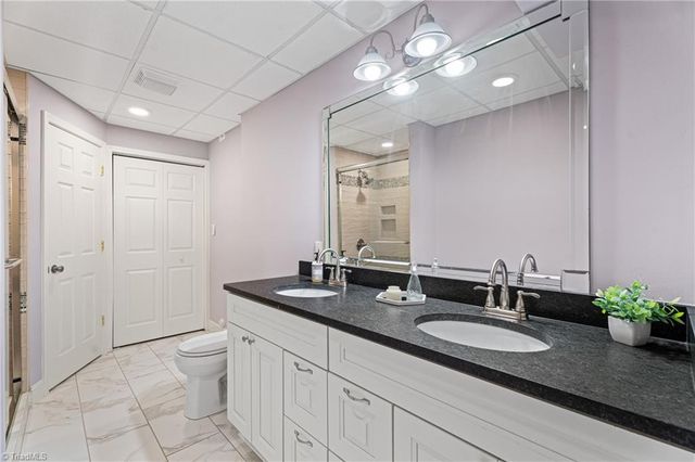 235 Fox Lake Court, Winston-salem, NC 27106
