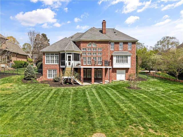 235 Fox Lake Court, Winston-salem, NC 27106
