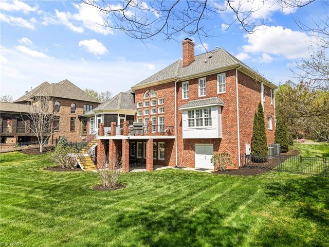 235 Fox Lake Court, Winston-salem, NC 27106