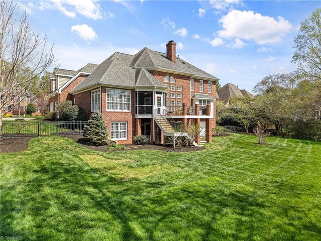 235 Fox Lake Court, Winston-salem, NC 27106
