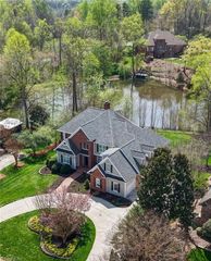 235 Fox Lake Court, Winston-salem, NC 27106