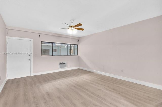 1165 Marseille Dr 19, Miami Beach, FL 33141