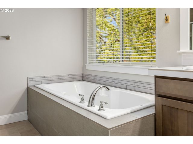 32085 Nw WASCOE St, North Plains, OR 97133