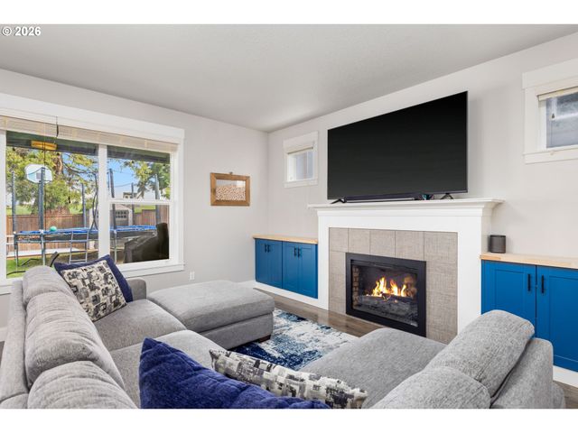 32085 Nw WASCOE St, North Plains, OR 97133