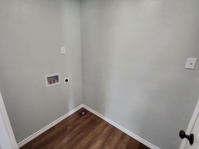 1217 W Nelson Street, Denison, TX 75020