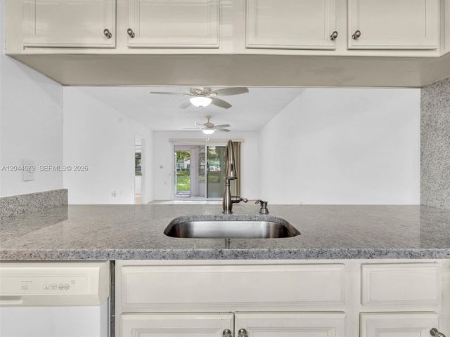 1212 SE Bahama Bend G1, Coconut Creek, FL 33066
