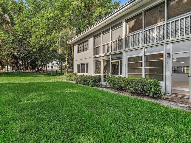1212 SE Bahama Bend G1, Coconut Creek, FL 33066