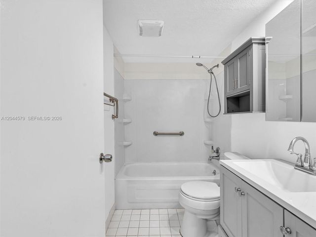 1212 SE Bahama Bend G1, Coconut Creek, FL 33066