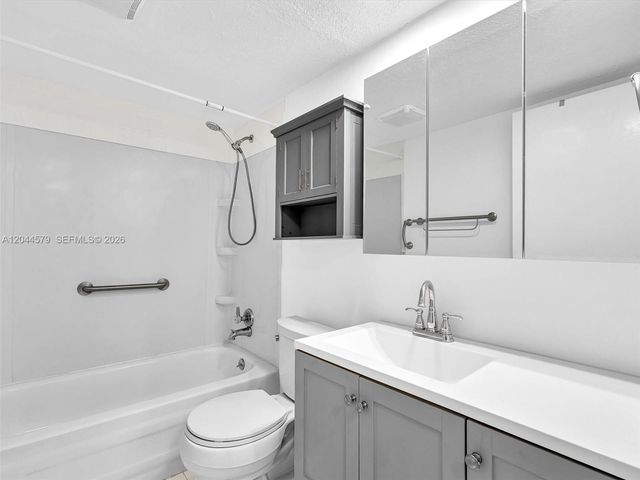 1212 SE Bahama Bend G1, Coconut Creek, FL 33066