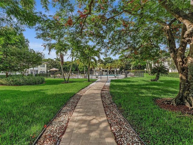 1212 SE Bahama Bend G1, Coconut Creek, FL 33066
