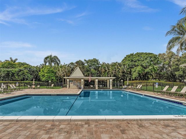 1212 SE Bahama Bend G1, Coconut Creek, FL 33066