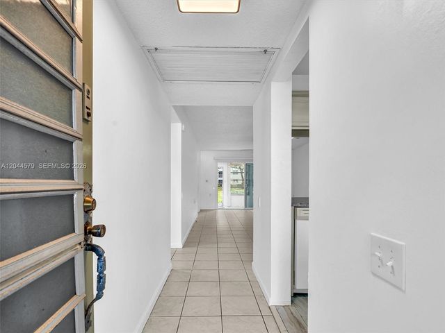 1212 SE Bahama Bend G1, Coconut Creek, FL 33066