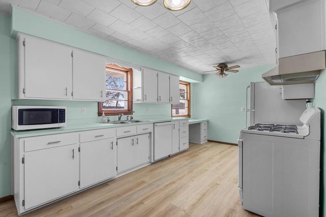 4576 ALGOMA ROAD, New Franken, WI 54229