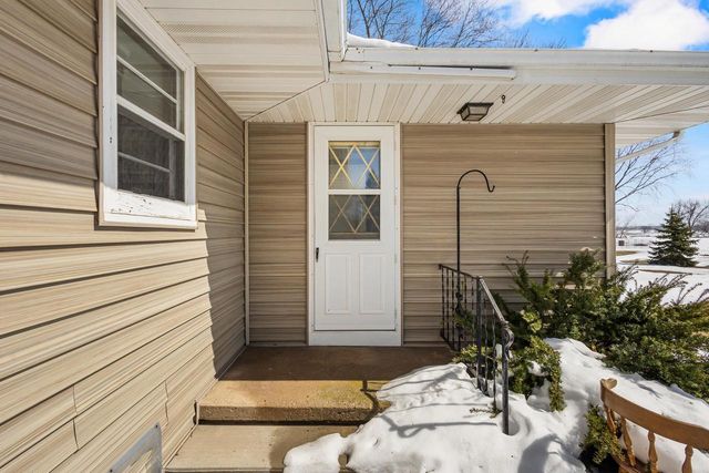 4576 ALGOMA ROAD, New Franken, WI 54229