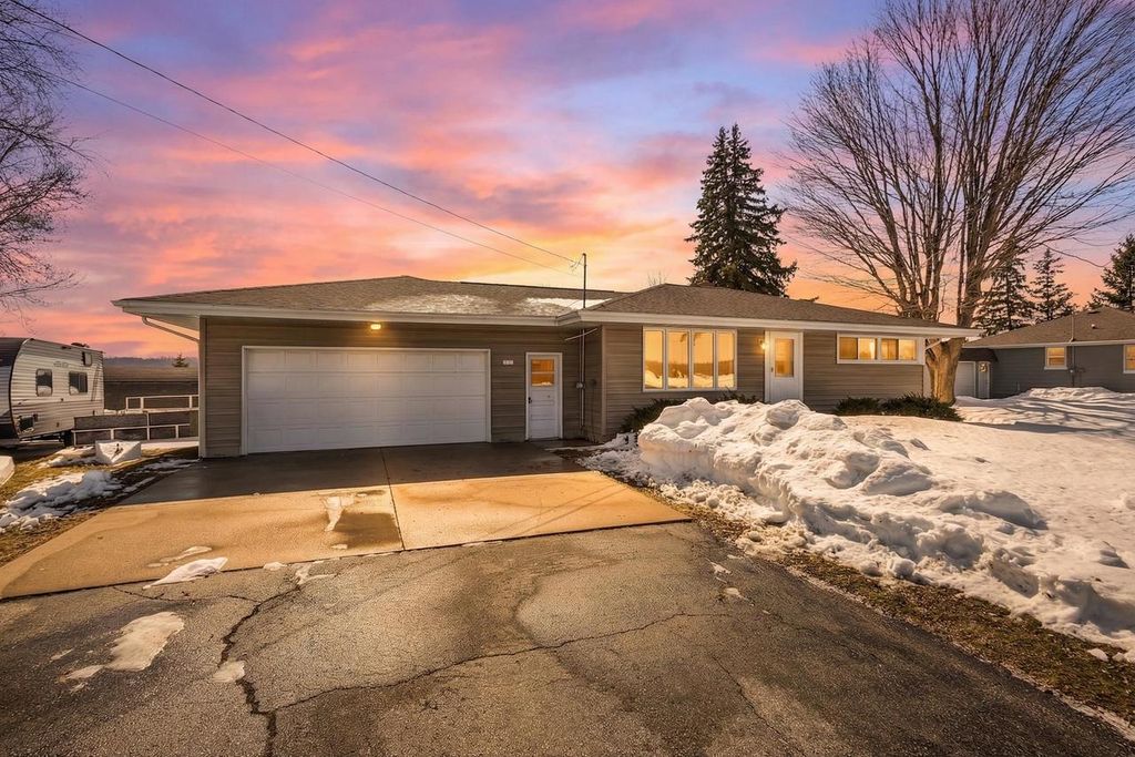 4576 ALGOMA ROAD, New Franken, WI 54229