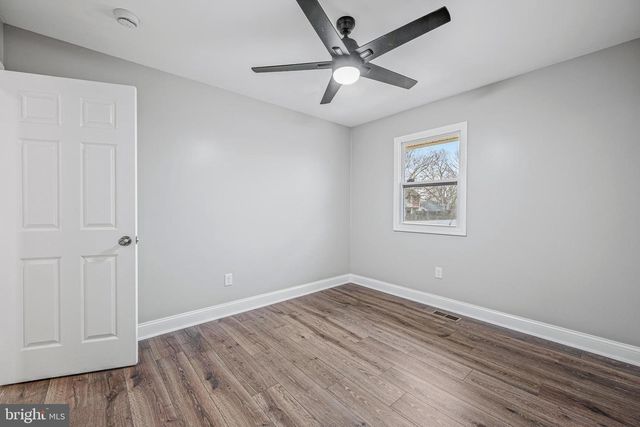 17731 MASON DIXON RD, Hagerstown, MD 21740