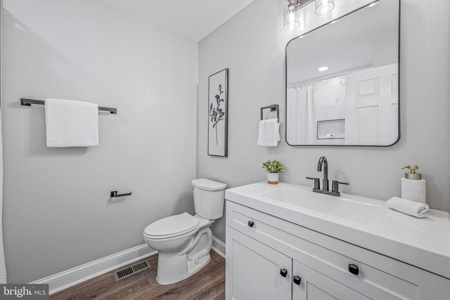 17731 MASON DIXON RD, Hagerstown, MD 21740