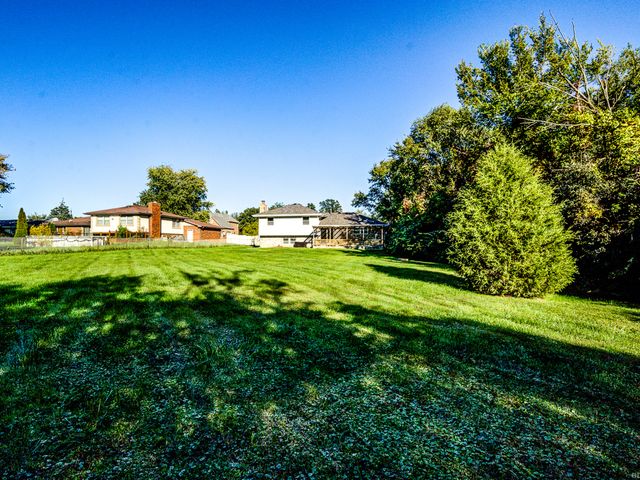 14018 Cokes Road, Homer Glen, IL 60491