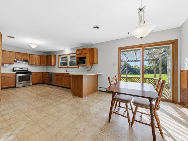 14018 Cokes Road, Homer Glen, IL 60491