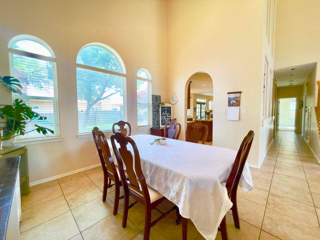6905 Suerte Place NE, Albuquerque, NM 87113