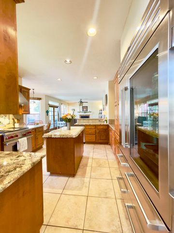 6905 Suerte Place NE, Albuquerque, NM 87113