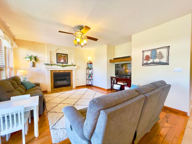 6905 Suerte Place NE, Albuquerque, NM 87113