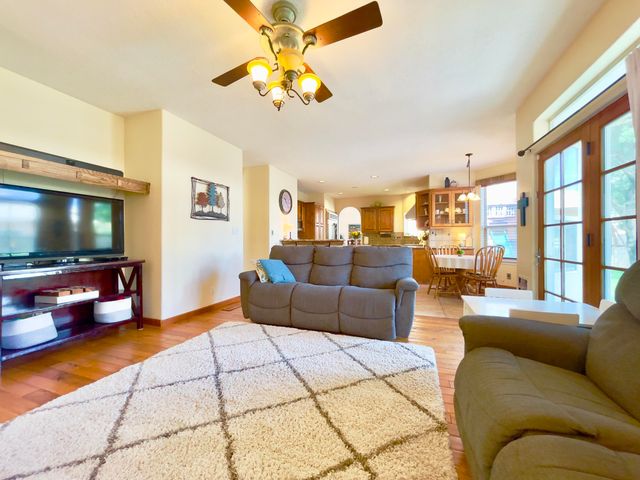 6905 Suerte Place NE, Albuquerque, NM 87113