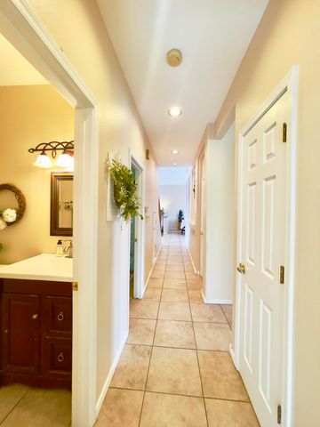 6905 Suerte Place NE, Albuquerque, NM 87113