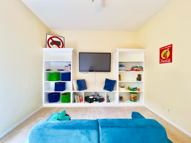 6905 Suerte Place NE, Albuquerque, NM 87113
