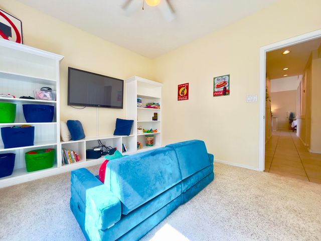 6905 Suerte Place NE, Albuquerque, NM 87113
