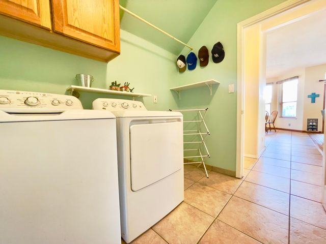 6905 Suerte Place NE, Albuquerque, NM 87113