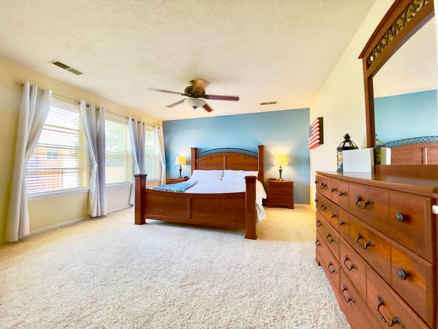 6905 Suerte Place NE, Albuquerque, NM 87113