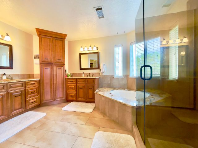 6905 Suerte Place NE, Albuquerque, NM 87113