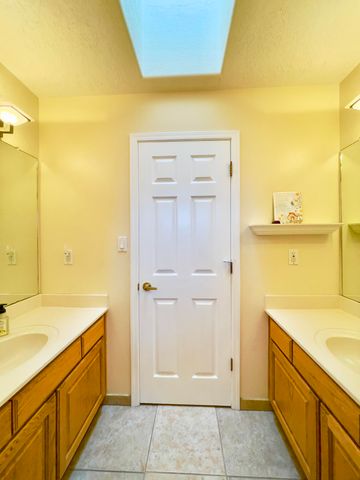 6905 Suerte Place NE, Albuquerque, NM 87113