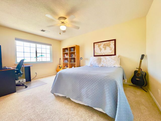 6905 Suerte Place NE, Albuquerque, NM 87113