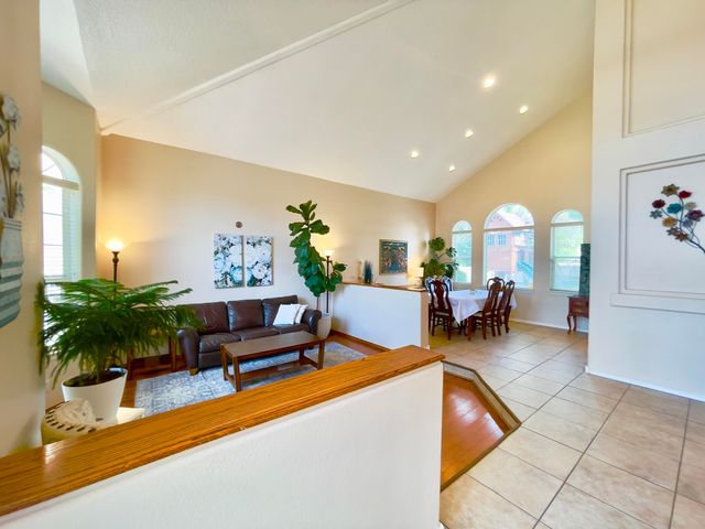 6905 Suerte Place NE, Albuquerque, NM 87113