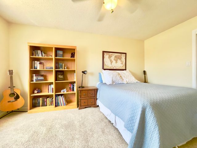 6905 Suerte Place NE, Albuquerque, NM 87113