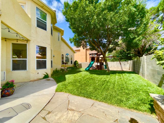 6905 Suerte Place NE, Albuquerque, NM 87113