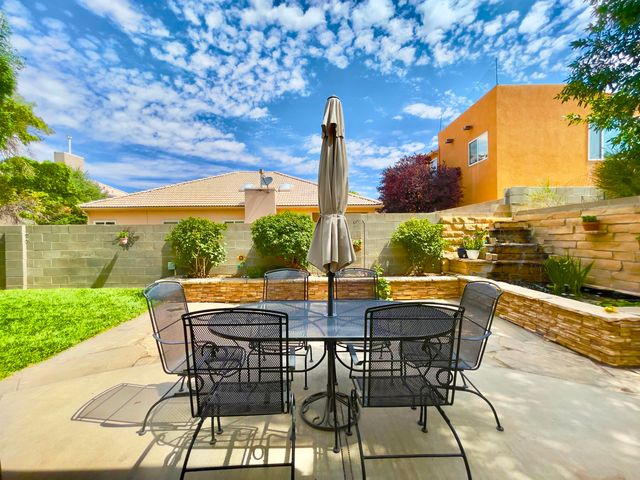 6905 Suerte Place NE, Albuquerque, NM 87113