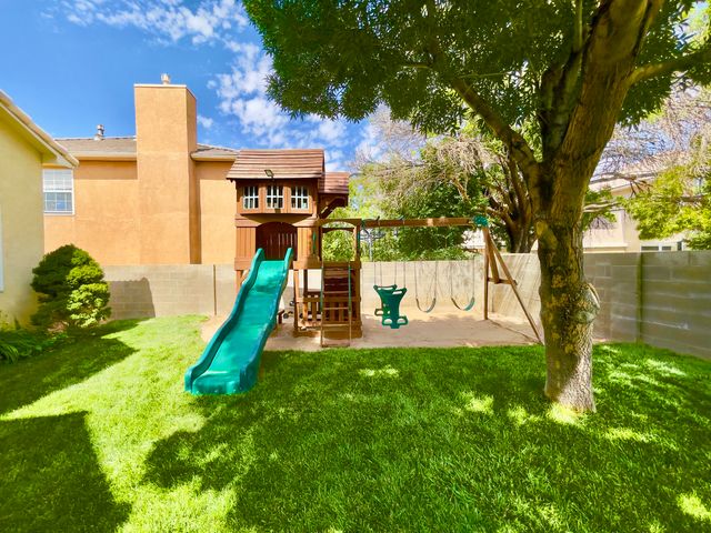 6905 Suerte Place NE, Albuquerque, NM 87113
