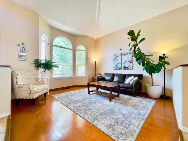 6905 Suerte Place NE, Albuquerque, NM 87113