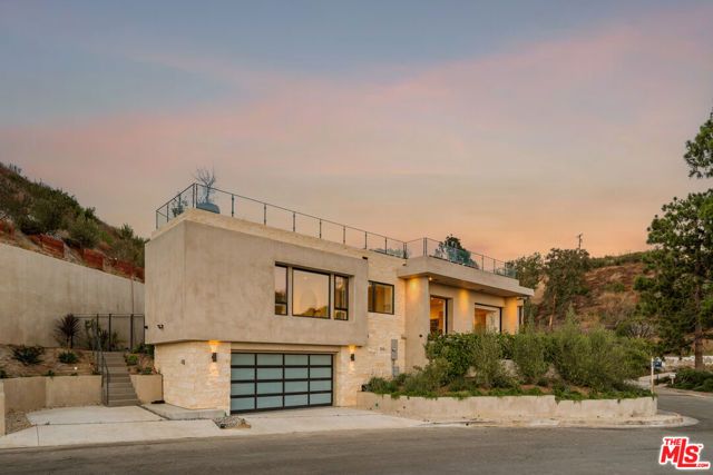 1205 Las Lomas Place, Pacific Palisades (los Angeles), CA 90272
